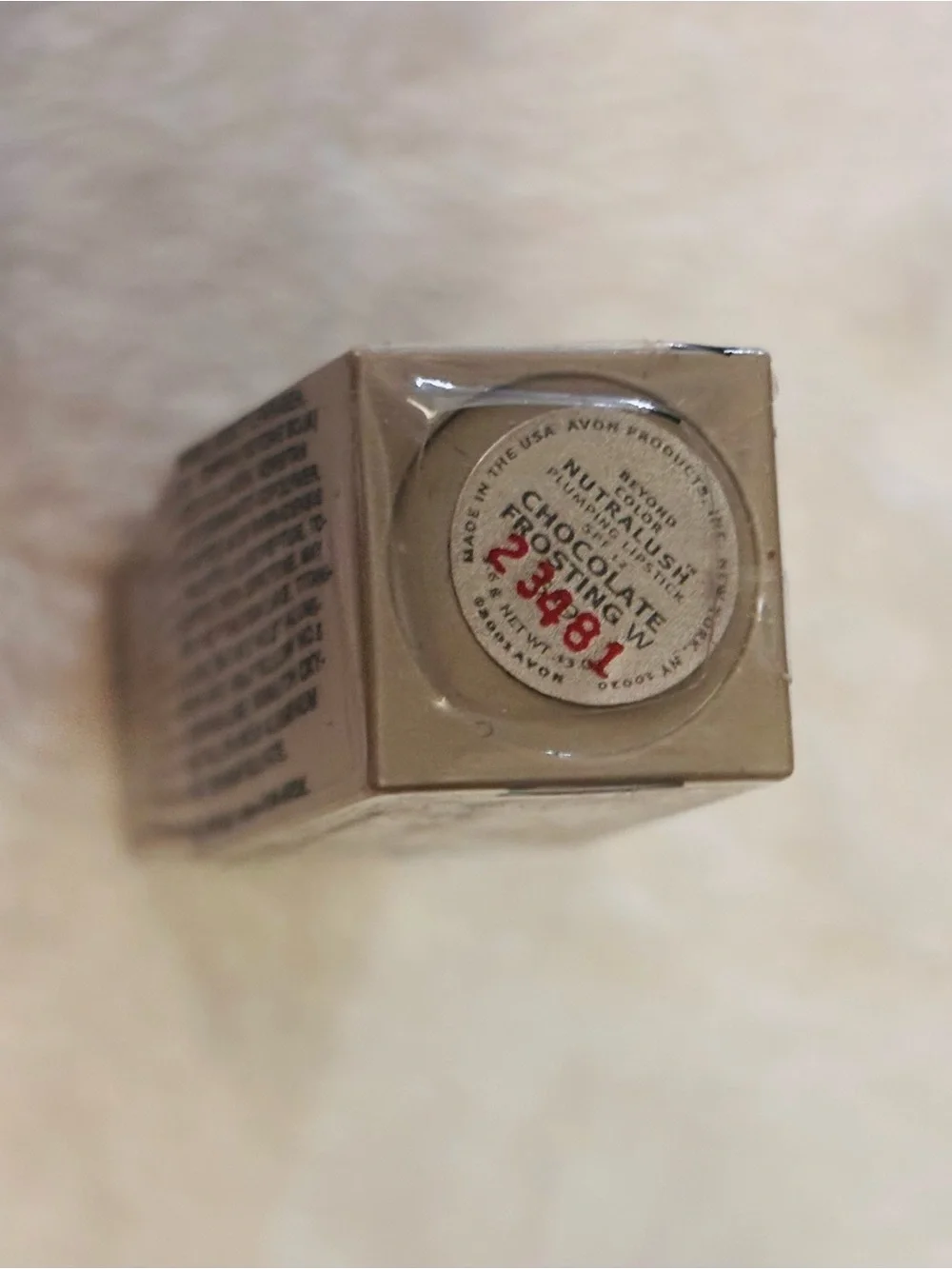 Avon RARE Vintage Nutralush Lipstick Chocolate Frosting NWT Factory Sealed